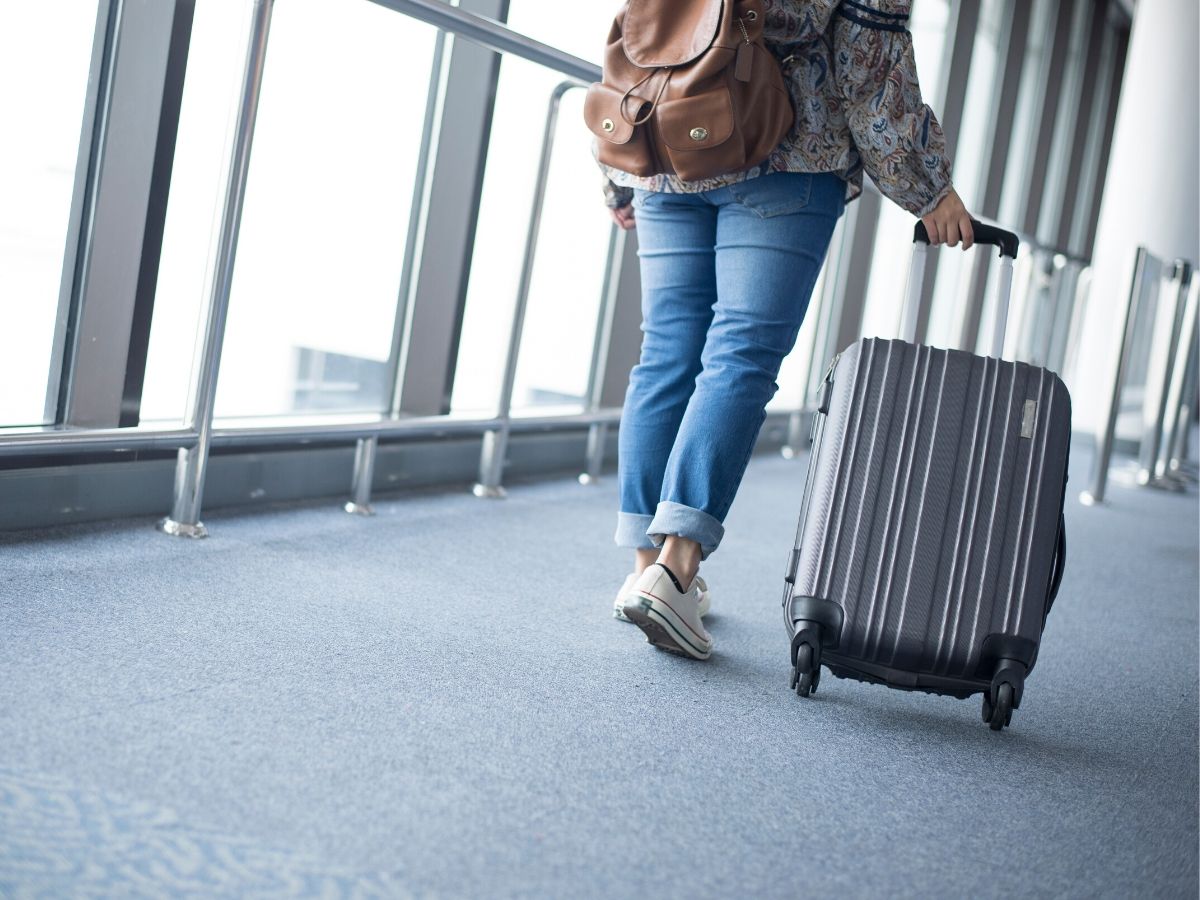 book airport transfer