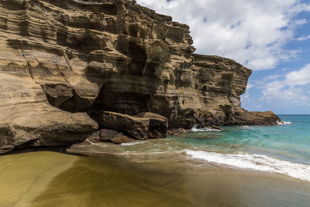 Papakolea Green Sand Beach