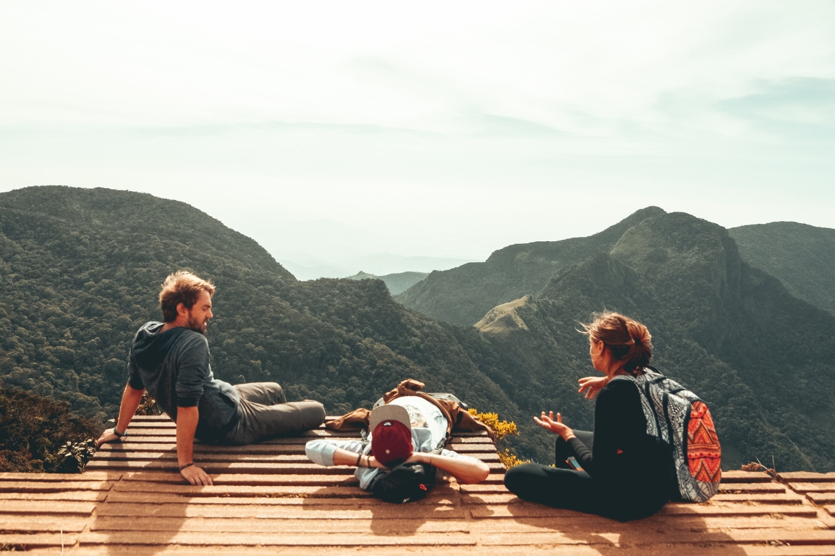 how to stay healthy on vacation