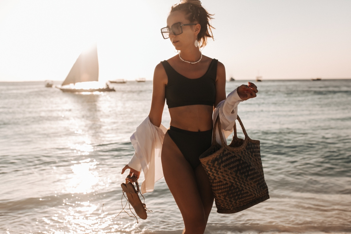 Traveling in the Sunny Tropics (1)